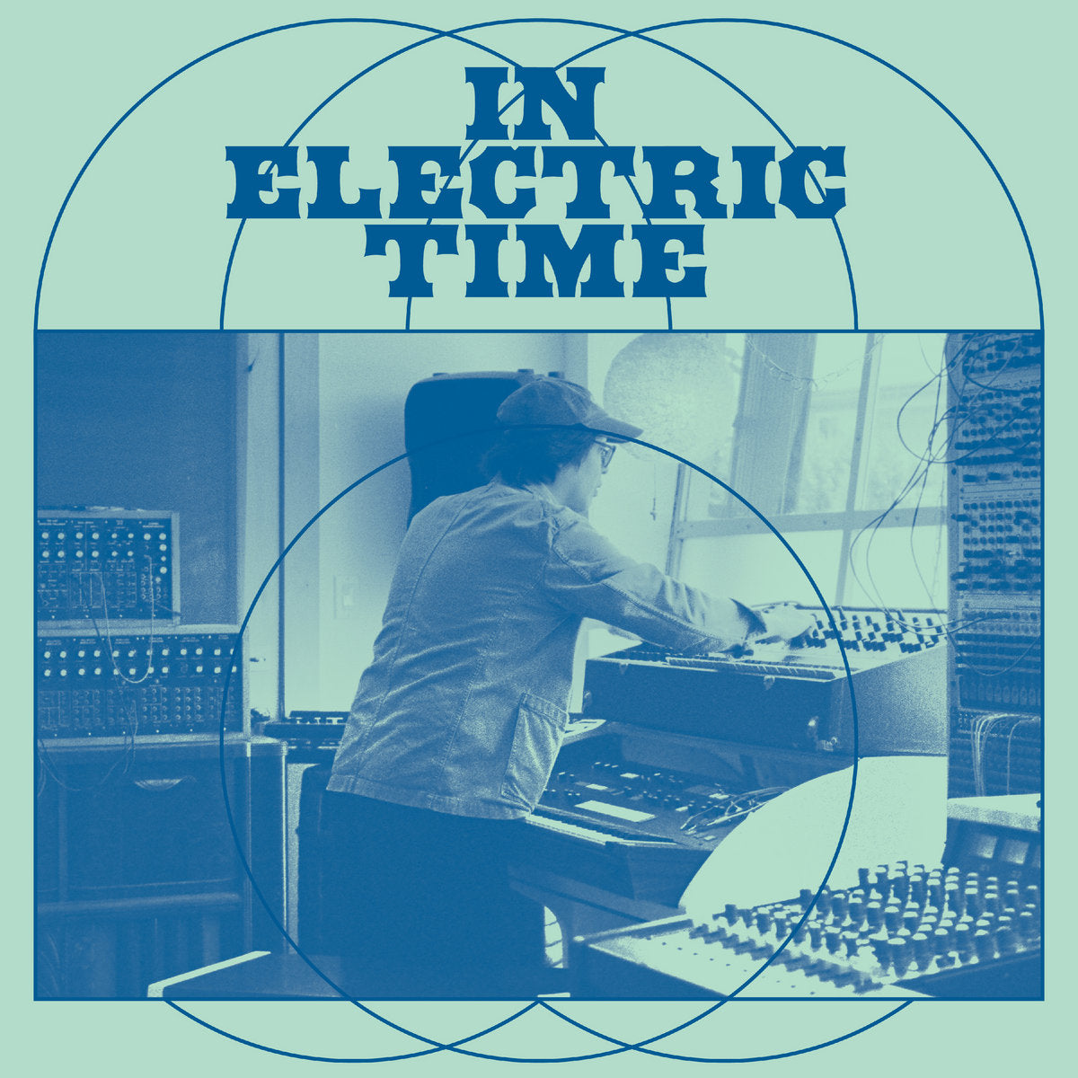 Jeremiah Chiu - In Electric Time LP cover art